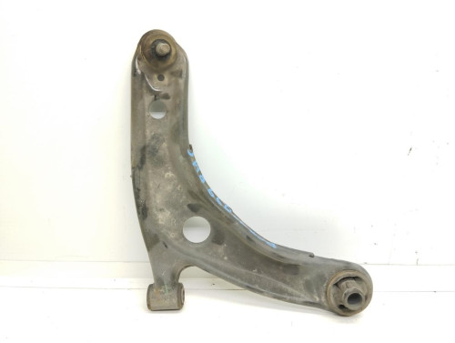 BRAZO SUSPENSION INFERIOR DELANTERO DERECHO Toyota YARIS (KSP1/NLP1/NSP1) 