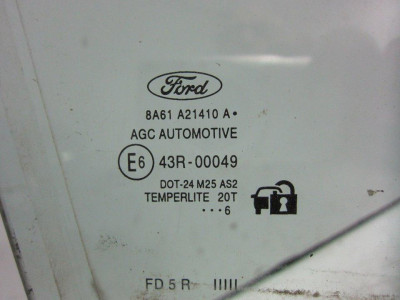 LUNA DELANTERA DERECHA, FORD, FIESTA (CNN)