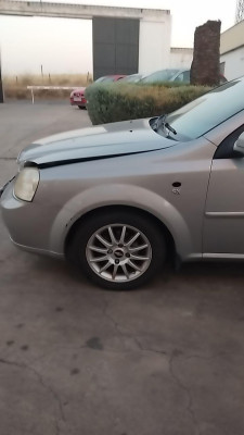ALETA DELANTERA IZQUIERDA Chevrolet Nubira Berlina (2005->)