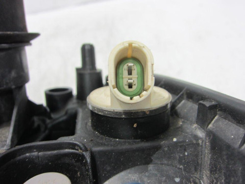  FARO DERECHO DACIA LOGAN 1 