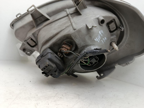 FARO IZQUIERDO Renault TRAFIC II COMBI 