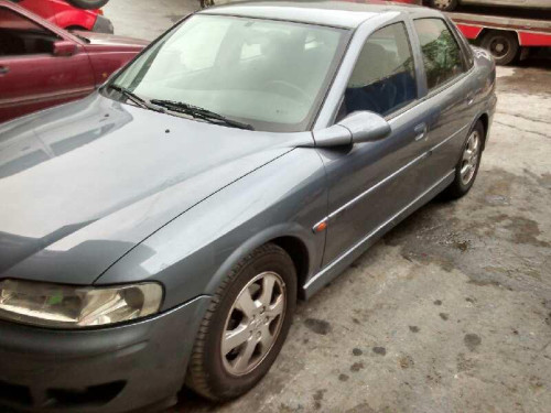  OPEL VECTRA B BERLINA 
