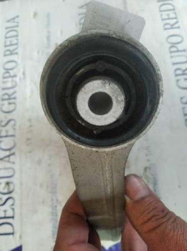  BRAZO SUSPENSION SUPERIOR DELANTERO IZQUIERDO 