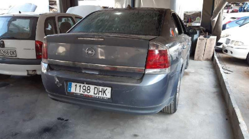 OPEL VECTRA C BERLINA — vehículo donante para recambios 