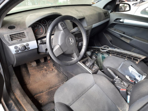 OPEL ASTRA H BERLINA — автомобиль-донор на запчасти 