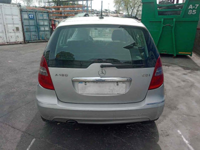 MERCEDES-BENZ CLASE A (BM 169)