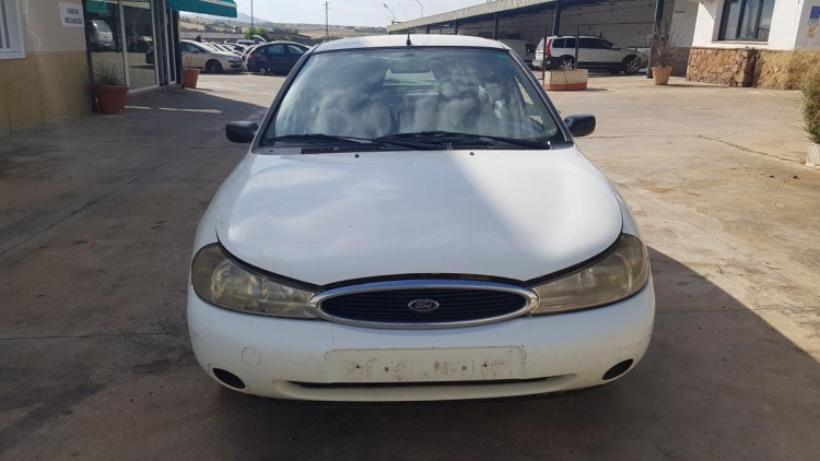 Ford Mondeo Berlina (GD)(1997->) SIN IDENTIFICAR