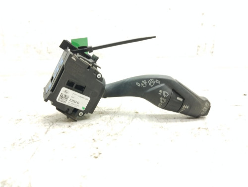 MANDO LIMPIA Ford KUGA (CBS) 