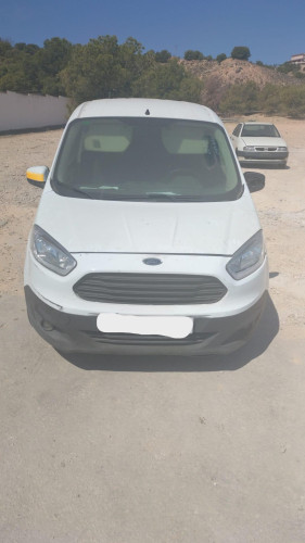 FORD TRANSIT COURIER (C4A) — автомобиль-донор на запчасти 