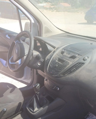 FORD TRANSIT COURIER (C4A)
