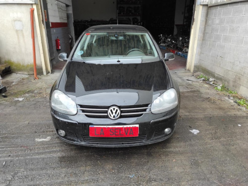 VOLKSWAGEN GOLF V (1K1)(10.2003) — vehículo donante para recambios 