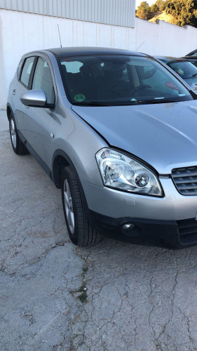 NISSAN QASHQAI (J10) — vehículo donante para recambios 