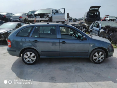 SKODA FABIA COMBI (6Y5)