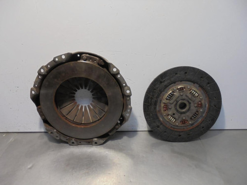 KIT EMBRAGUE NISSAN PATROL (K/W260) 