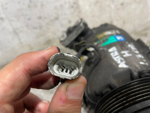 COMPRESOR AIRE ACONDICIONADO 