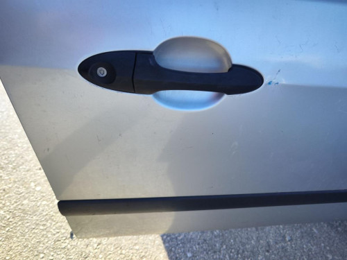 MANETA EXTERIOR DELANTERA DERECHA used