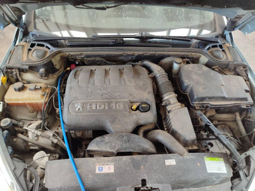 PEUGEOT 407 — vehículo donante para recambios 
