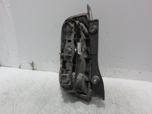  PILOTO TRASERO DERECHO NISSAN MICRA (K12E) 