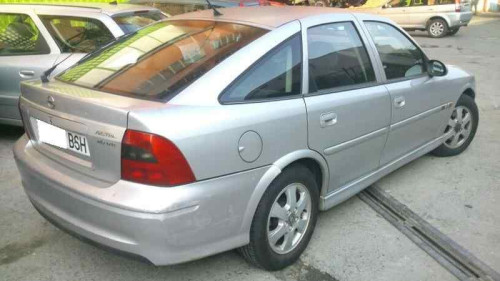  OPEL VECTRA B BERLINA 