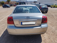 TOYOTA AVENSIS BERLINA (T25)