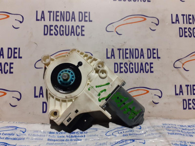 MOTOR ELEVALUNAS DELANTERO IZQUIERDO