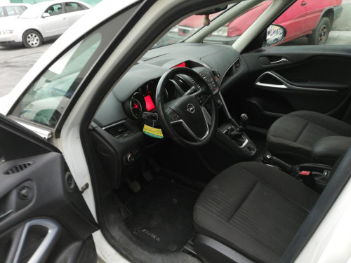OPEL ZAFIRA C TOURER — Donor Vehicle for Used Parts 