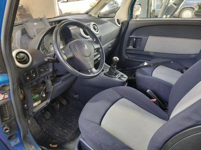 PEUGEOT 1007