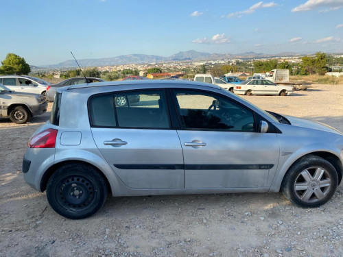 RENAULT MEGANE II BERLINA 5P — автомобиль-донор на запчасти 
