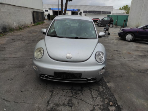 VOLKSWAGEN NEW BEETLE BERLINA (9C1/1C1) — vehículo donante para recambios 