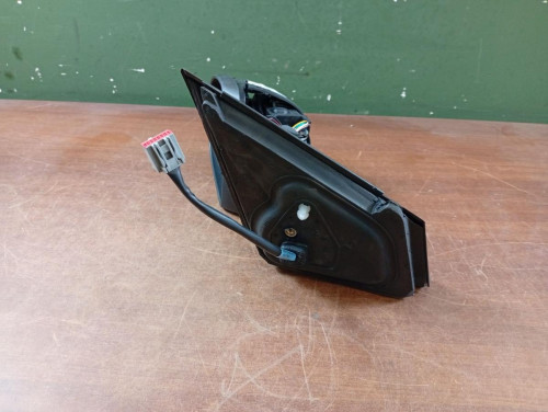 RETROVISOR IZQUIERDO 