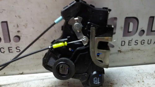 CERRADURA PUERTA DELANTERA IZQUIERDA Toyota HILUX (KUN) 