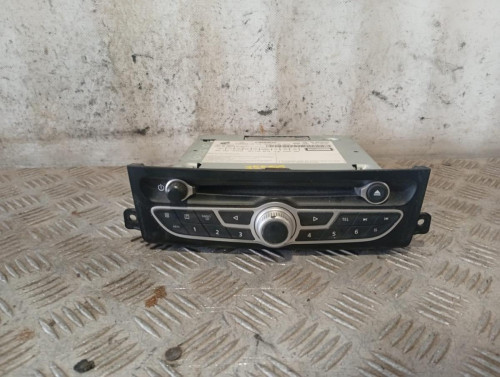 SISTEMA AUDIO / RADIO CD 