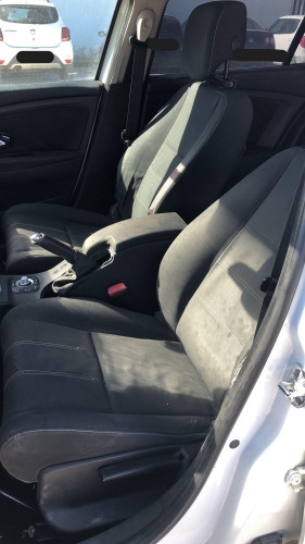 RENAULT MEGANE III BERLINA 5P — автомобиль-донор на запчасти 