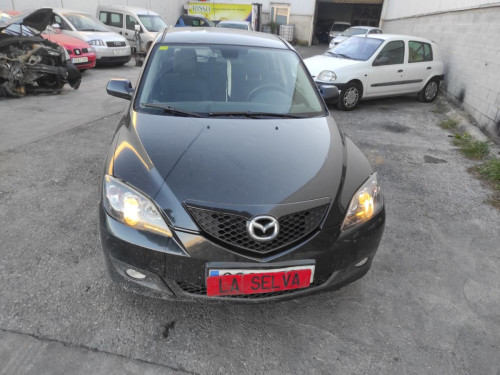 MAZDA 3 BERLINA (BK) — vehículo donante para recambios 