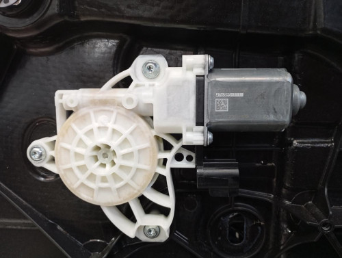  ELEVALUNAS TRASERO IZQUIERDO FORD FOCUS BERLINA (CGE) 