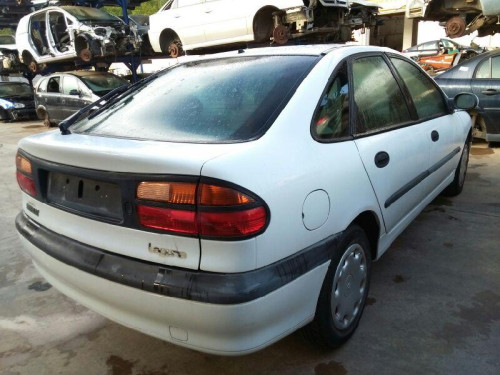  RENAULT LAGUNA (B56) 