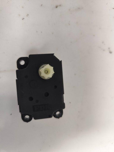 MOTOR APERTURA TRAMPILLAS CLIMATIZADOR Renault MEGANE III BERLINA 5P 