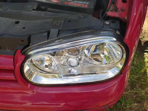  FARO IZQUIERDO VOLKSWAGEN GOLF IV BERLINA (1J1)(10.1997) 