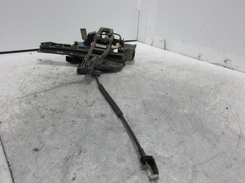  CERRADURA PUERTA DELANTERA DERECHA Ford FOCUS BERLINA (CB4) 
