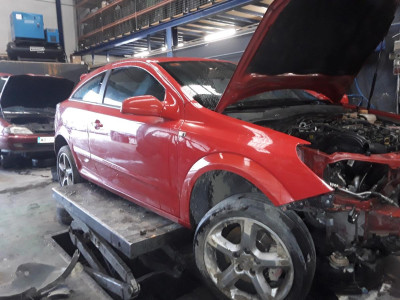 OPEL ASTRA H GTC