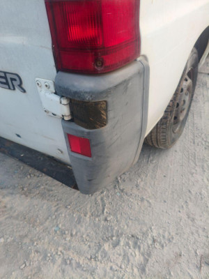 PUNTERA PARAGOLPES TRASERA DERECHA