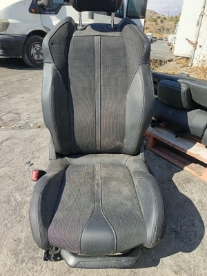 ASIENTO DELANTERO IZQUIERDO