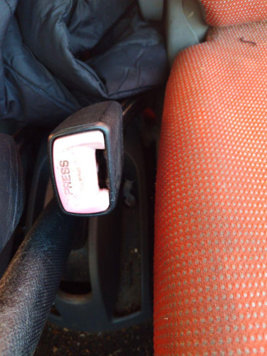 ENGANCHE CINTURON DELANTERO IZQUIERDO PEUGEOT 107 