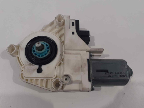  MOTOR ELEVALUNAS DELANTERO DERECHO 
