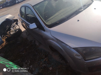 FORD FOCUS BERLINA (CAP)