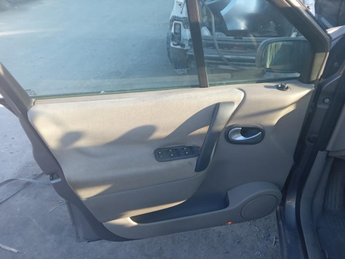RENAULT SCENIC II (JM) — vehículo donante para recambios 
