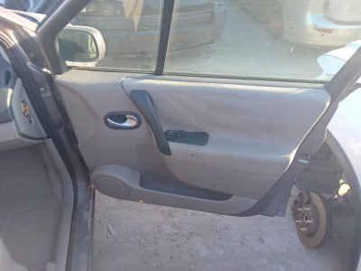 RENAULT SCENIC II (JM)