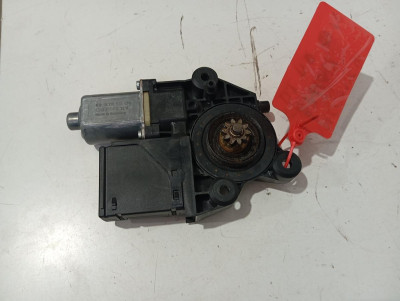 MOTOR ELEVALUNAS DELANTERO DERECHO, RENAULT, MEGANE III BERLINA 5P
