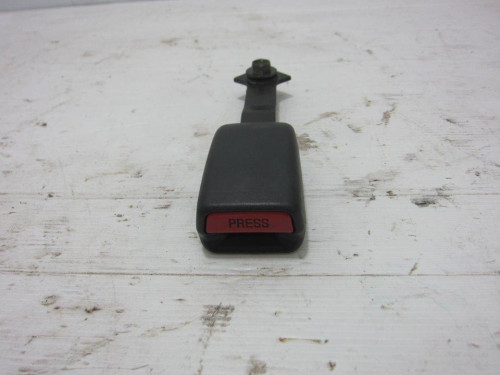  ENGANCHE CINTURON DELANTERO DERECHO MAZDA 6 BERLINA (GG) 