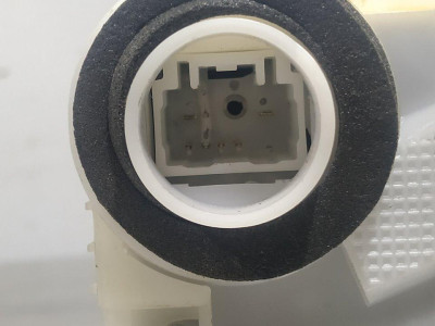 CERRADURA PUERTA DELANTERA IZQUIERDA, TOYOTA, YARIS (KSP1/NLP1/NSP1)